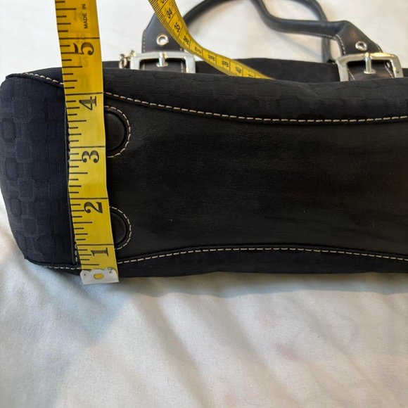 Black Shoulder Bag with Bag Charms Y2K Nine West Buckle Silver Hardware - Picture 2 of 6